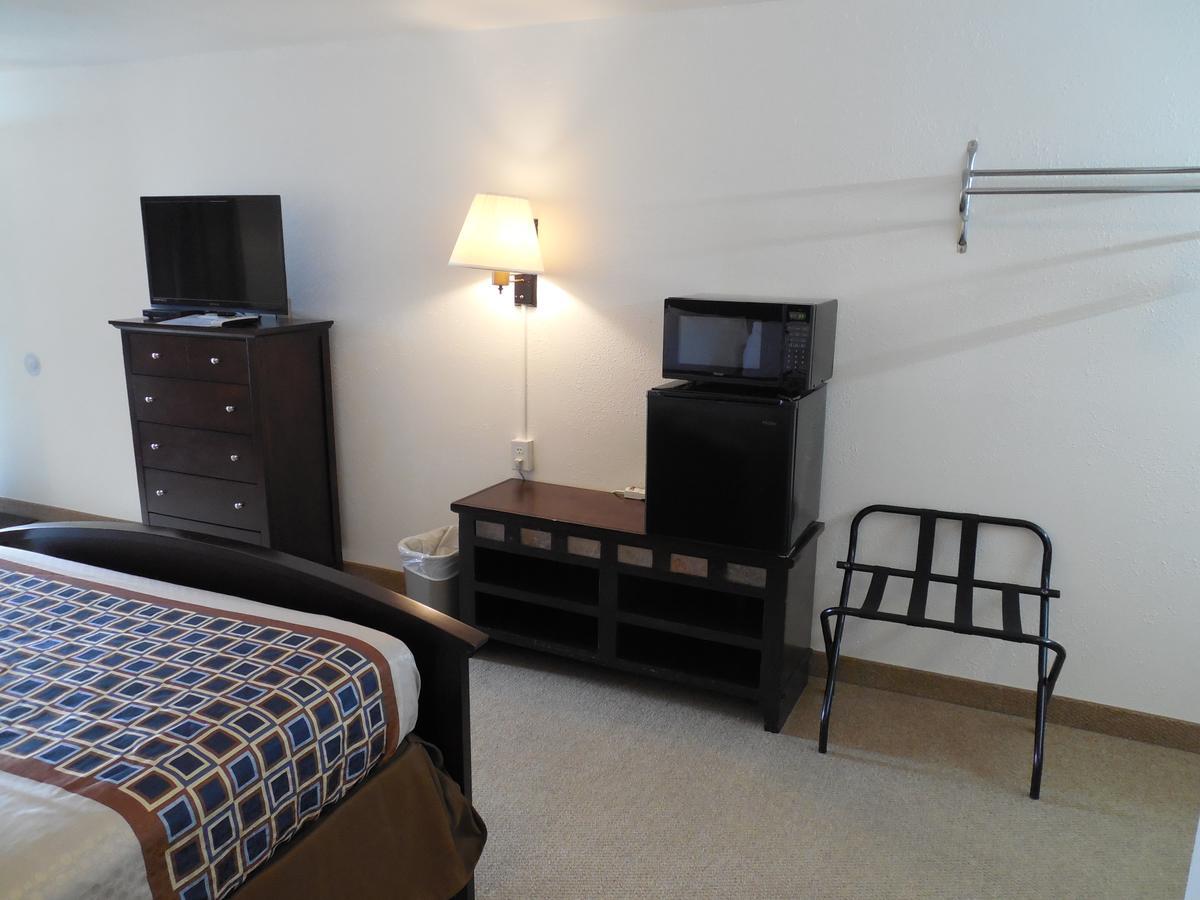 Motel 70 High Hill Bagian luar foto
