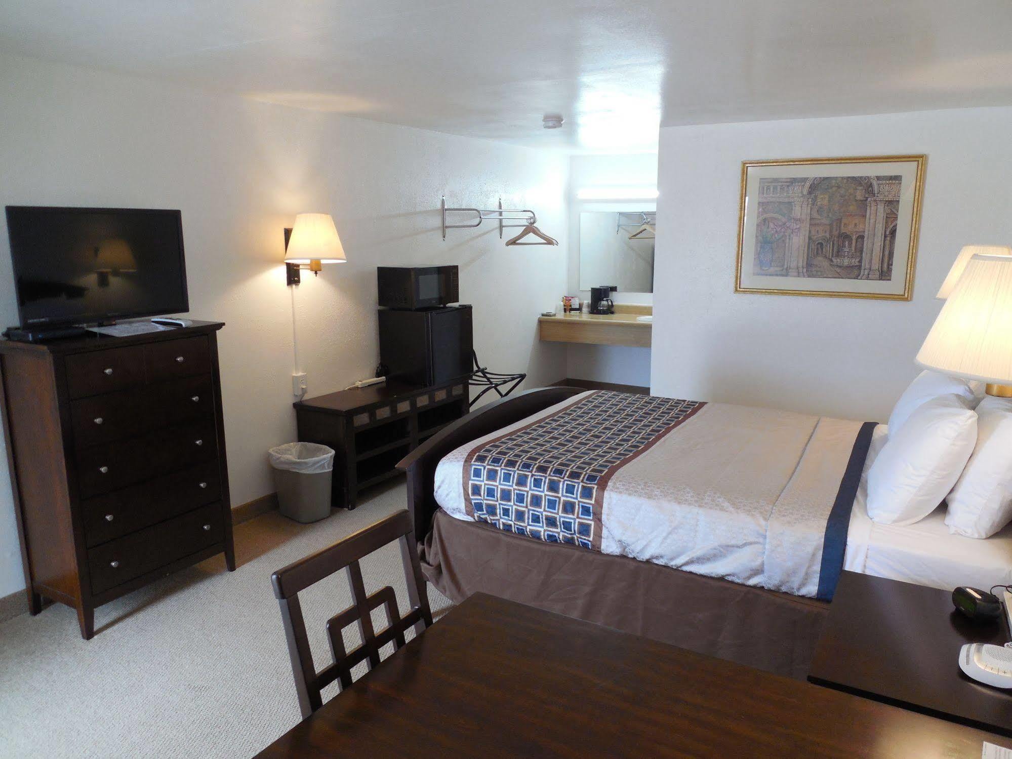 Motel 70 High Hill Bagian luar foto