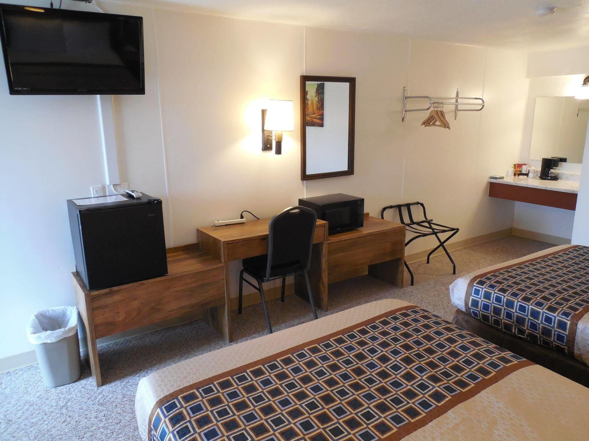 Motel 70 High Hill Bagian luar foto