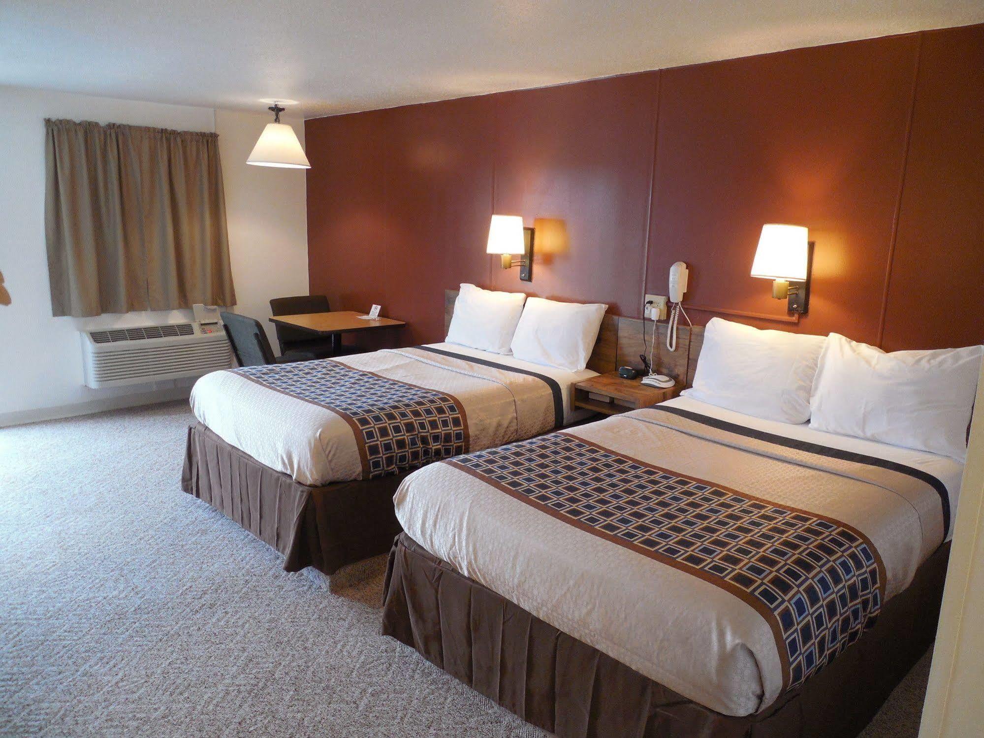 Motel 70 High Hill Bagian luar foto